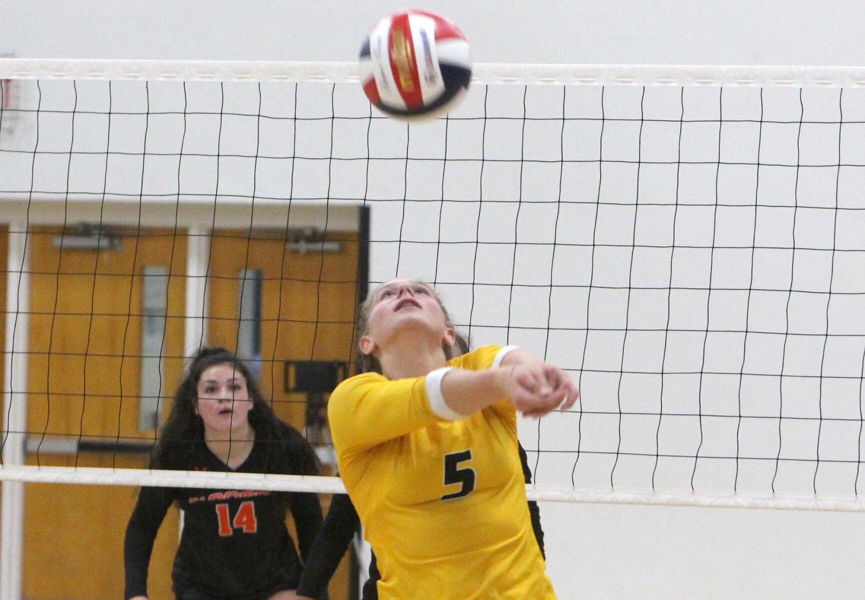 Bloomer at Cadott volleyball 9-13-22